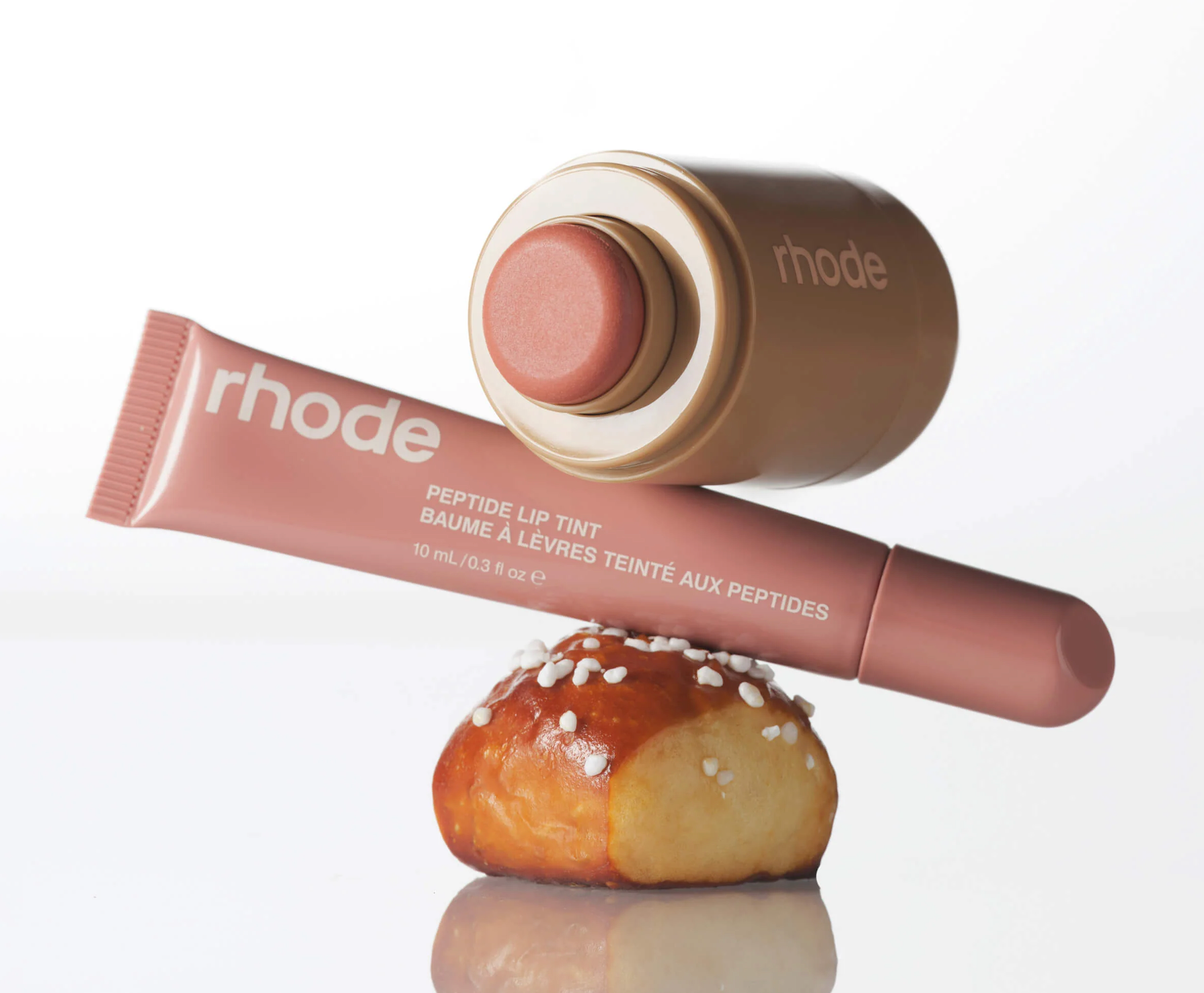 RHODEシュガー クッキー リップ ティント+ ポケット ブラッシュ RHODEシュガー クッキー リップ ティント+ ポケット ブラッシュ